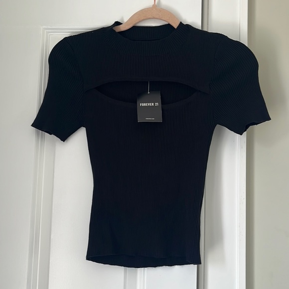 Forever 21 Tops - Forever 21 black cutout top